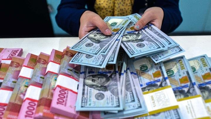 Dolar AS Diprediksi Bisa Tembus 15.000 Minggu Ini