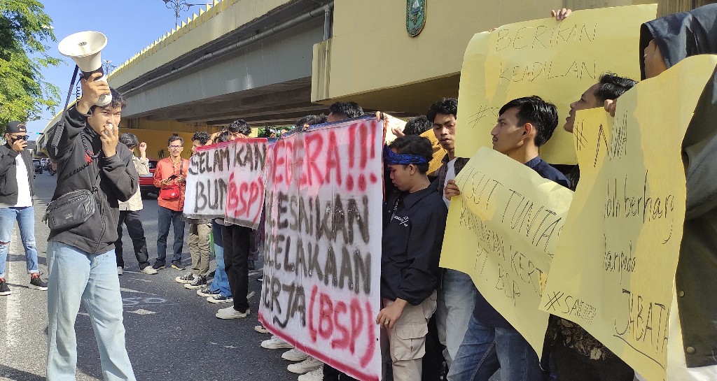 APMARI Geruduk Gedung Surya Dumai Grup Terkait PT BSP