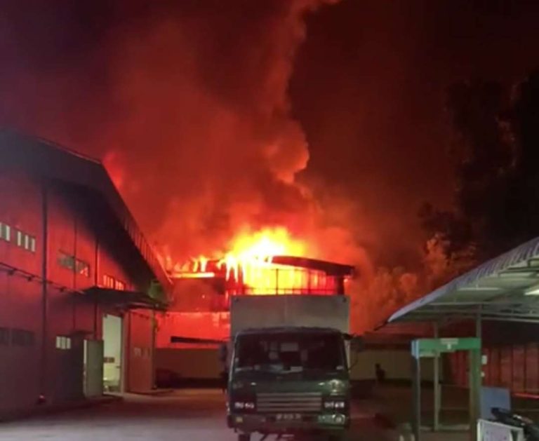 PT PCI Elektronik Internasional di Batam Kebakaran, Karyawan Histeris