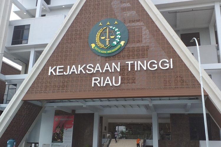 Diskominfo Riau Dilaporkan ke Kejati Riau Terkait Dana Publikasi Media Sebesar 22 M