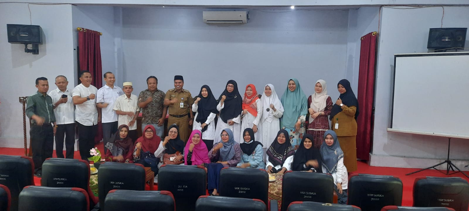 FEIS UIN Suska Teken MoU Dengan Kelurahan Tuah Madani