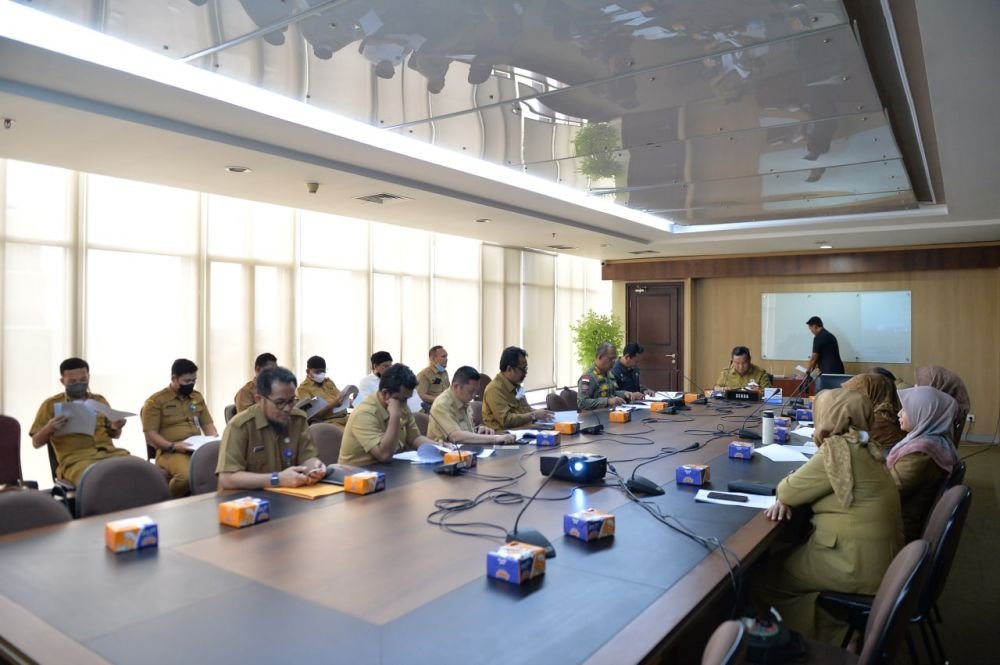 Rapat Persiapan Peringatan HUT 65 Riau, Sekdaprov Riau: Mohon Dipersiapkan Dengan Baik