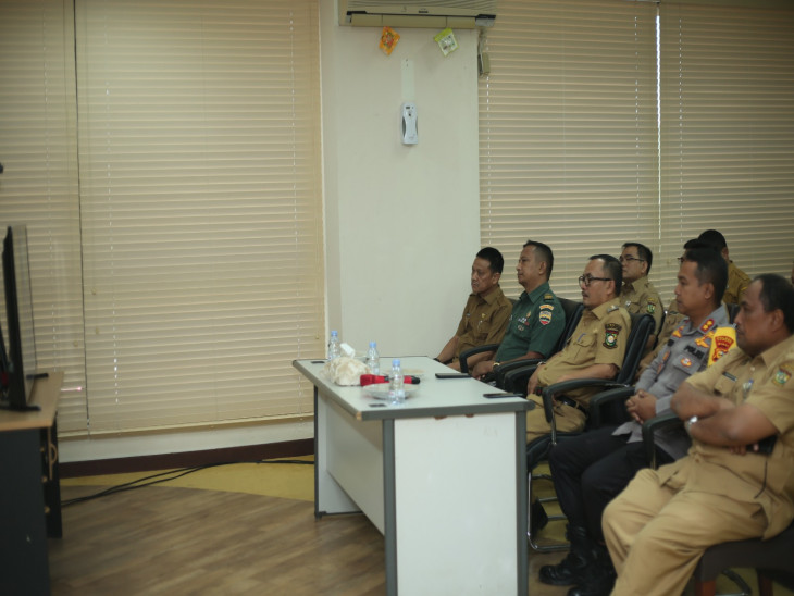 Pj. Bupati Kampar dan Forkopimda Kampar Ikuti Rakor Inflasi Bersama Mendagri