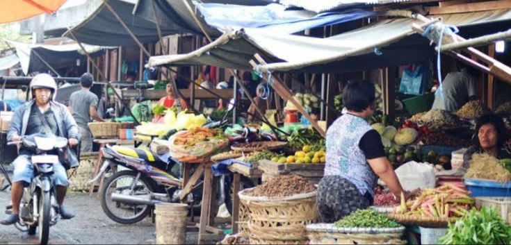 Linmas & Satpol PP Pekanbaru Awasi Setiap Pasar Tradisional