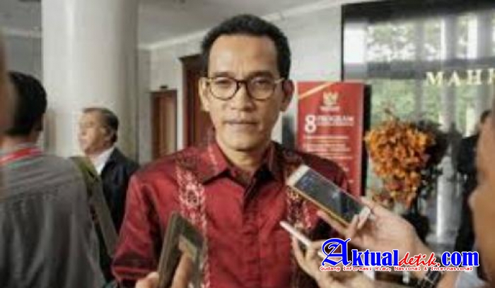 KPK Jerat 2 Menteri, Ini Kata Ahli Hukum Tata Negara