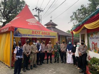 Menjelang Natal dan Tahun Baru 2021, Waka Polrestabes Medan Cek Pos Pam