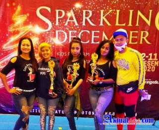 Anak Asuh Suhu Zee Zee Peroleh Trophy Bellydance