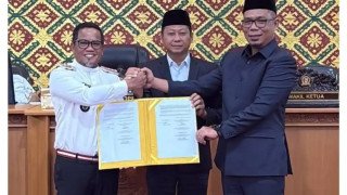APBD-P 2026 Resmi Diketok, Sinergi DPRD dan Bupati Pelalawan Jaga Pelayanan Dasar dan Kesehatan Fiskal
