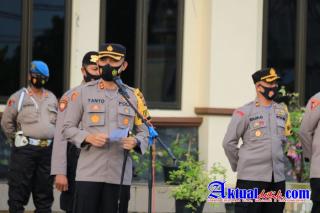 Kapolres Mengingatkan Personil untuk Menangkal Hoax Seputar Vaksin Covid-19