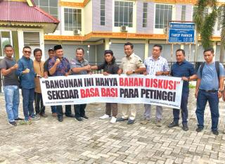 Masyarakat Sorek Satu Geram Gegara Spanduk Protes Pasar Modern Dicopot