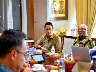 Sekda Kampar, Hambali Ikuti Rapat Persiapan Pileg Dan Pilpres Bersama Sekda Provinsi Riau