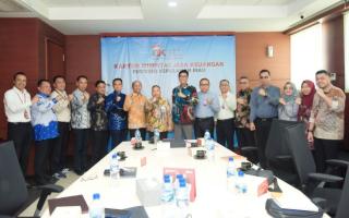 BRK Syariah Bersama OJK Kepri Dorong Literasi Keuangan Lewat GENCARKAN