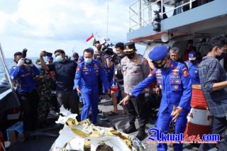 Kabaharkam Polri Cek Langsung Proses Pencarian Korban Pesawat Sriwijaya Air SJ 182