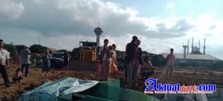 Warga Cebolok Tetep Pertahankan Lahan Sebelum Bisa Menunjukkan legal Surat Yang Syah