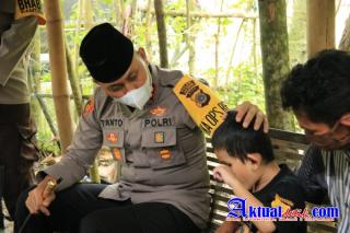 Kapolres Lhokseumawe kembali menjemput "Kue Surga" di Kediaman Bocah Penderita Gangguan Penglihatan