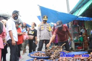 Operasi Yustisi, Polres Sergai Bersama Tim Gabungan Sosialisasi Prokes Covid & Bagikan 700 Masker
